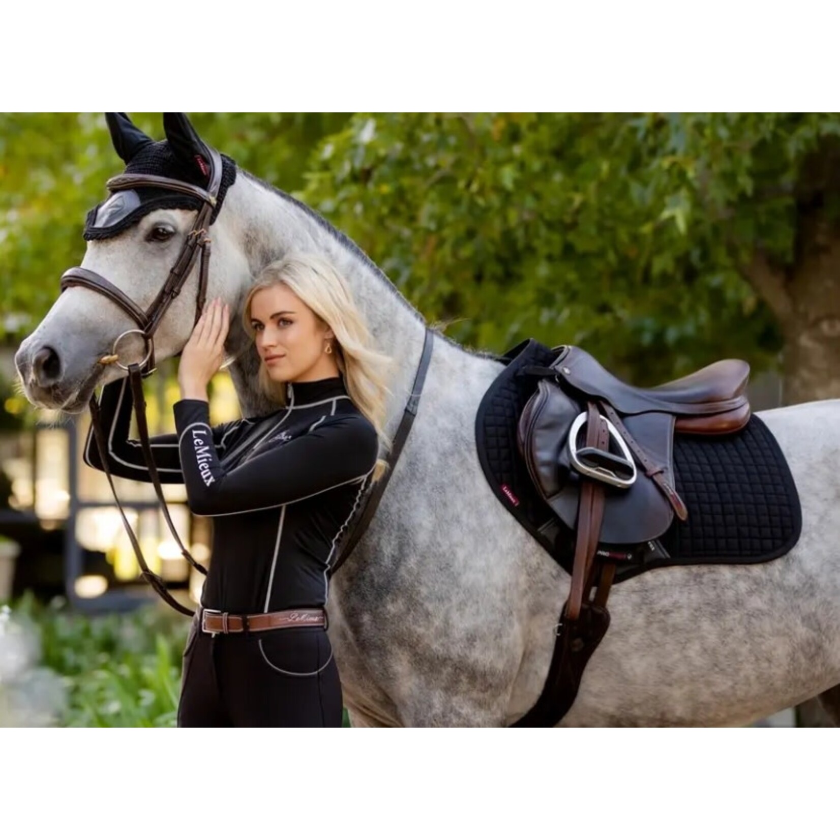 LeMieux Lemieux Zadeldoek Suede Square
