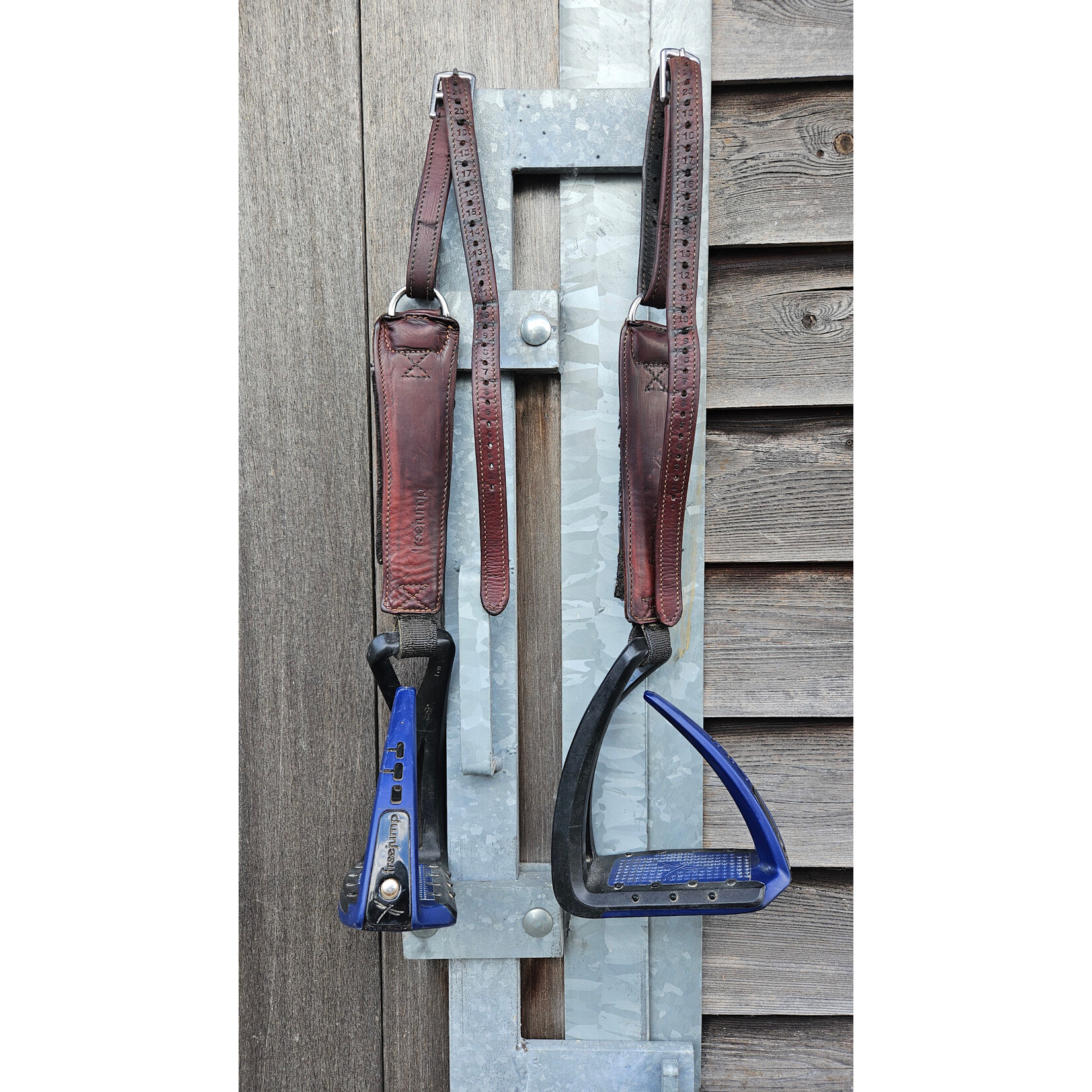 2dehands 155-083 Freejump Beugels + Riemen Junior Blauw