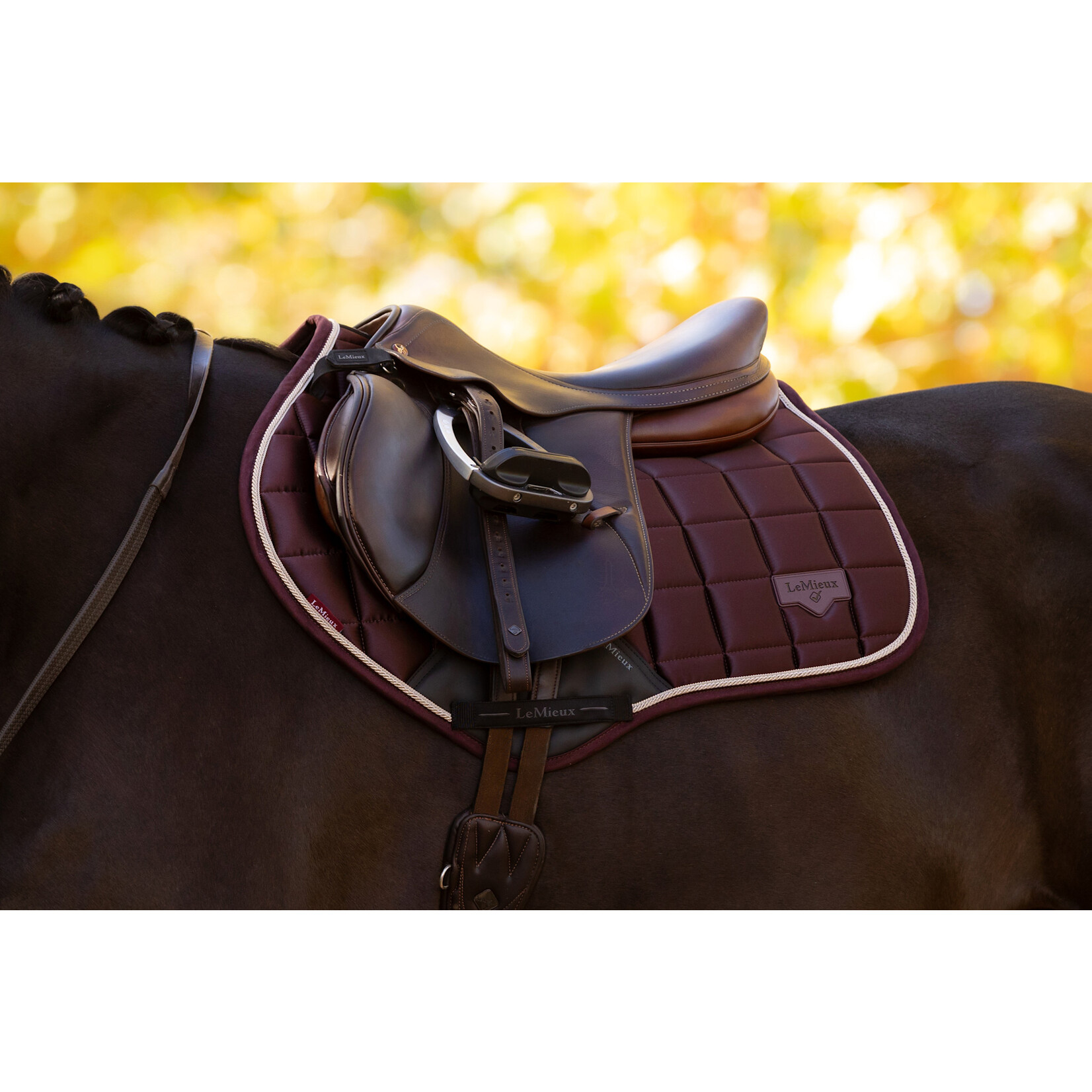 LeMieux Lemieux Zadeldoek Loire CLassic Close Contact Damson