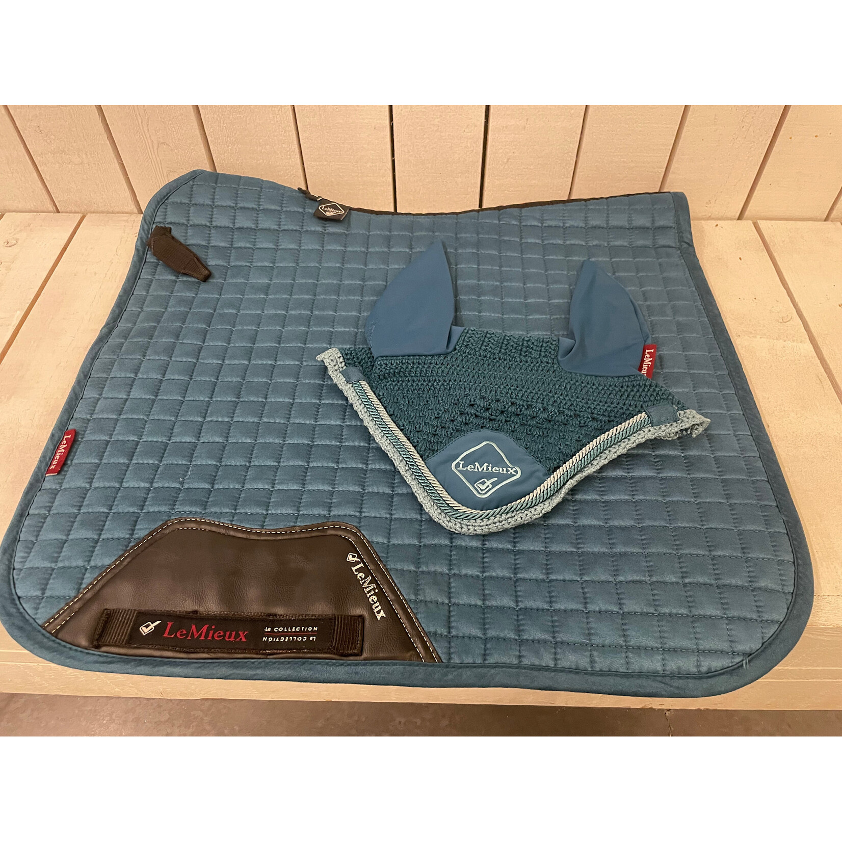 2de Hands 167-7 Lemieux Setje Olivia Zadeldoek+ Oornetje