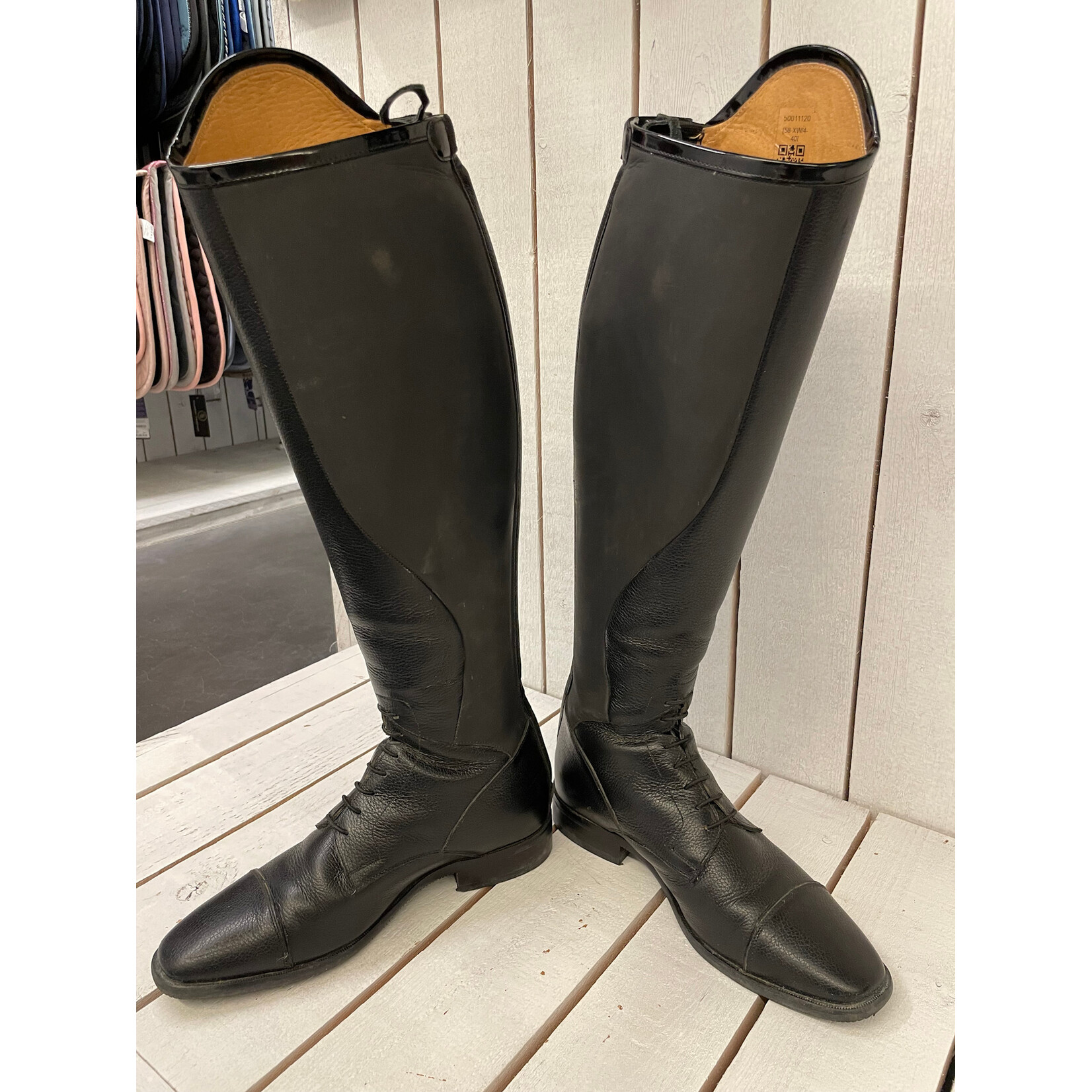 2de Hands 164-23 Petrie Laarzen 40 XW