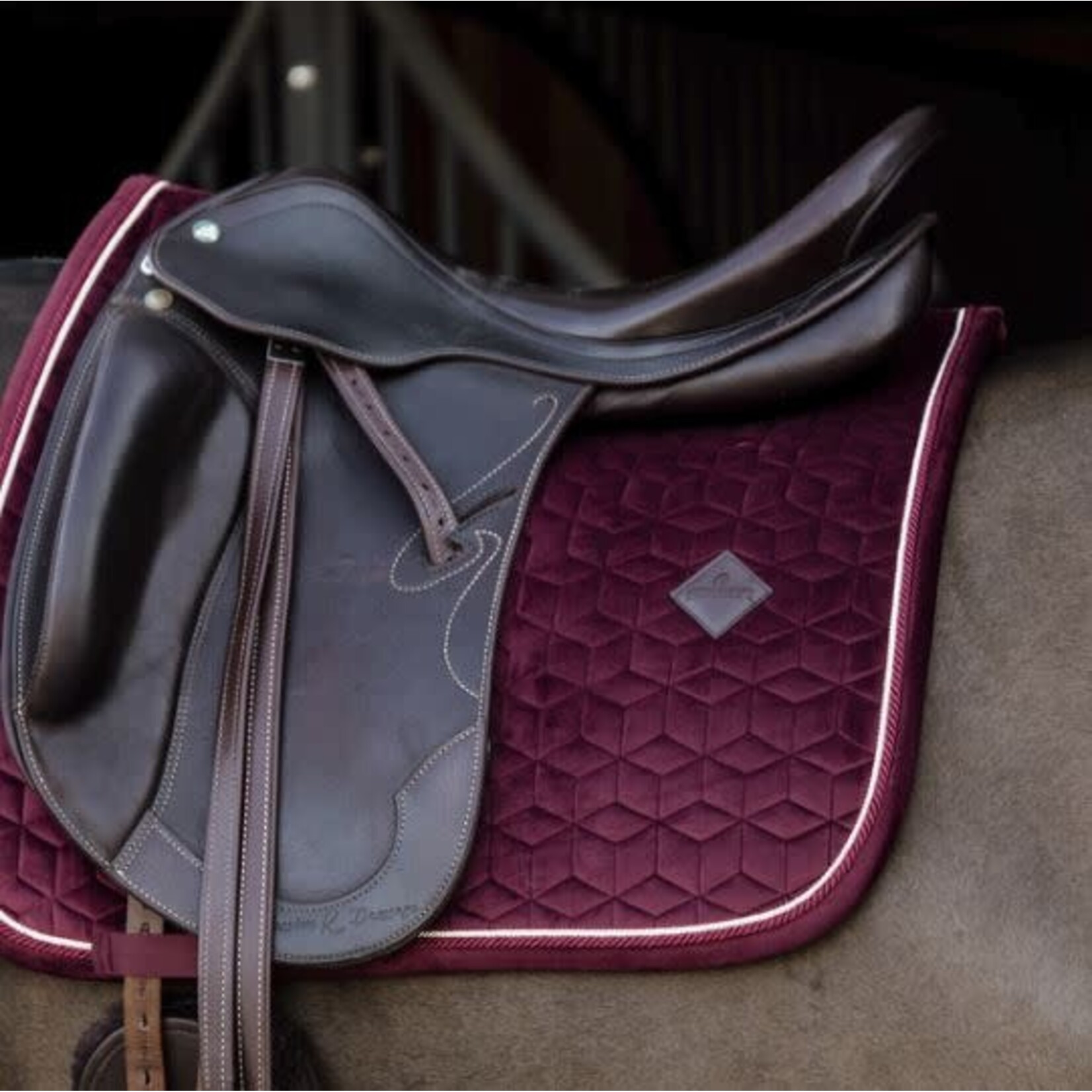 Kentucky Kentucky Zadeldoek Velvet Bordeaux