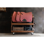 BR BR Zadeldoek Lilly Maroon