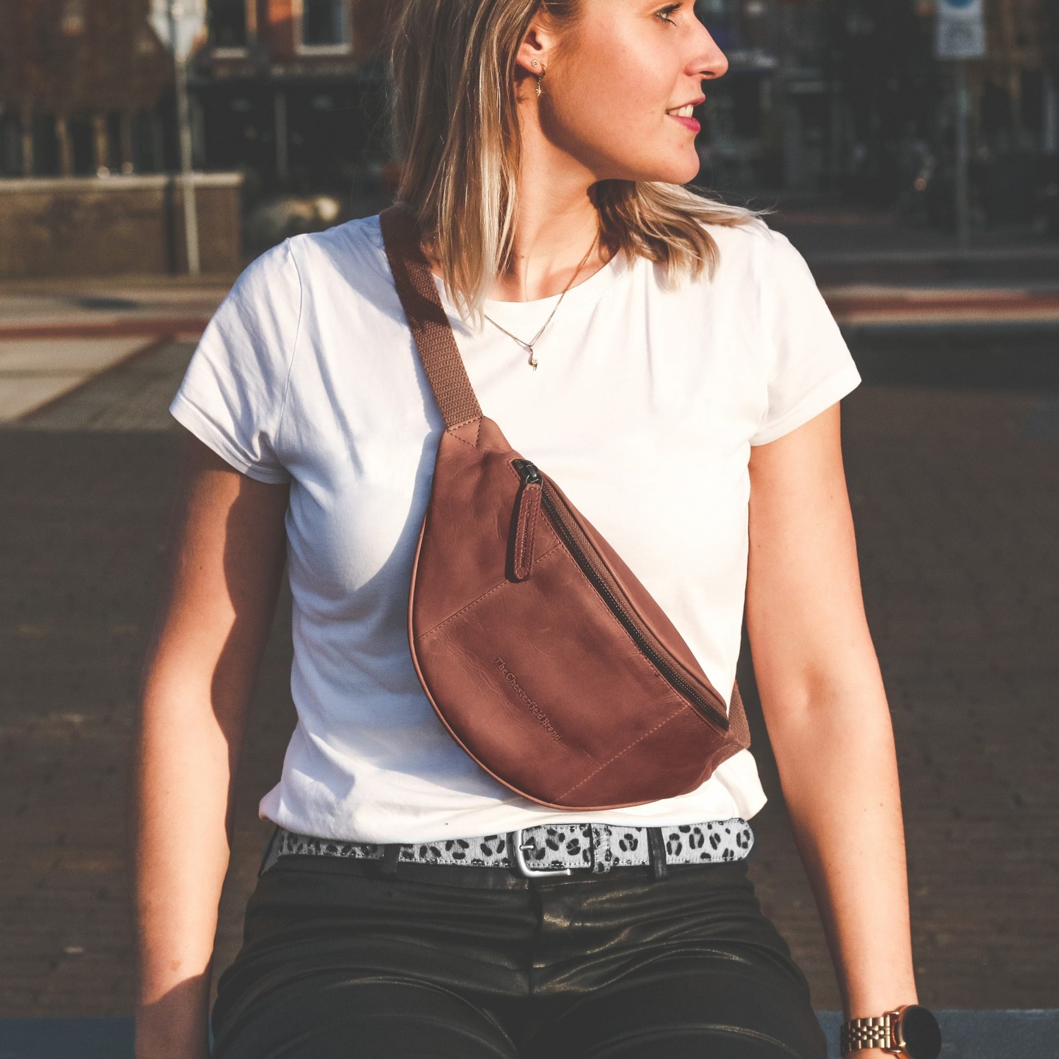 Quest – Leather Waist Bag Fanny Pack Bum Bag for Men and Women, Brown | Leather  waist bag, Waist bag, Man bag