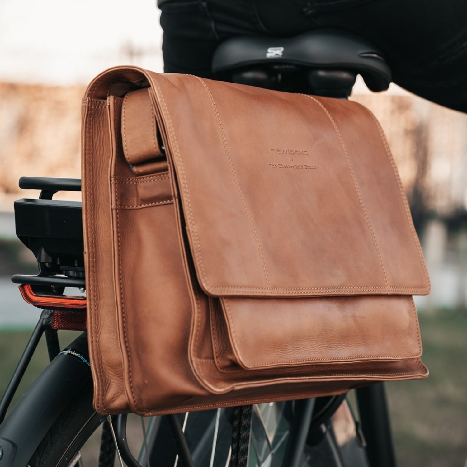 handig Oost Koor Leather Bicycle Bag Cognac Gent - The Chesterfield Brand