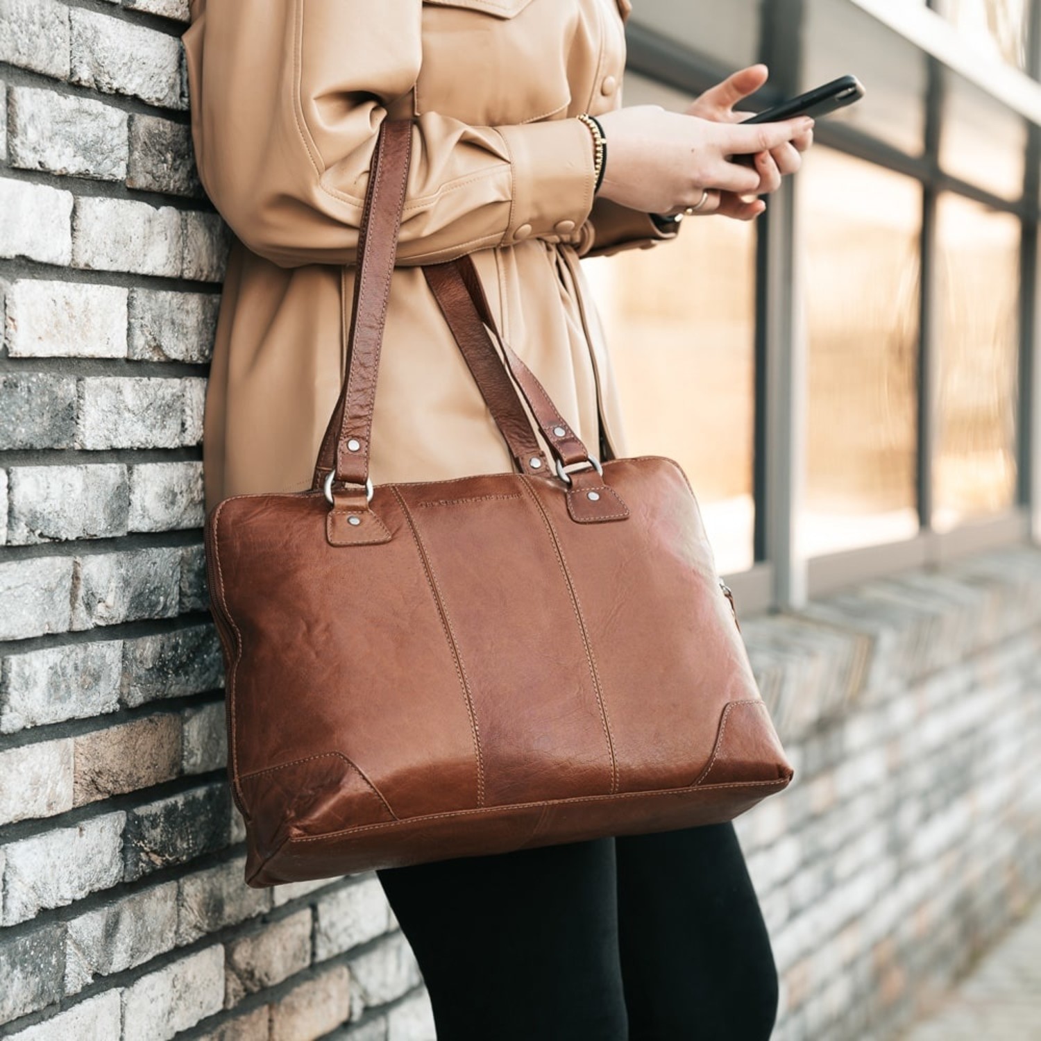 Leather Shoulder Bag Cognac Resa - The Chesterfield Brand