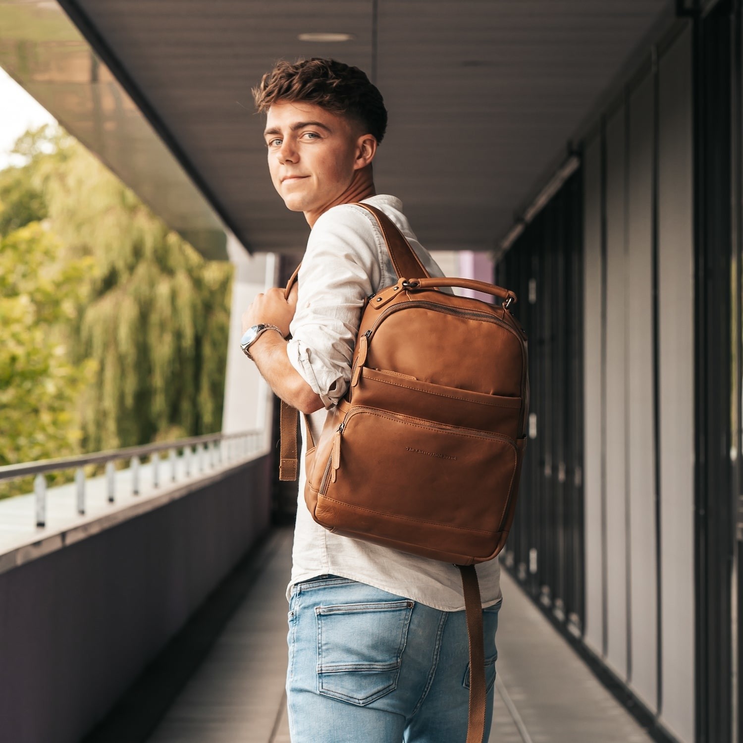 Men's Large Structured Brown Leather Backpack