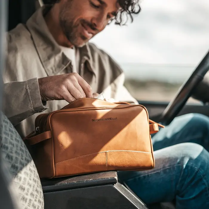 The Toiletry Bag - Men's Top Grain Leather Travel Bag – The Real Leather  Company