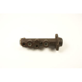 Master brake cylinder dual system 2300