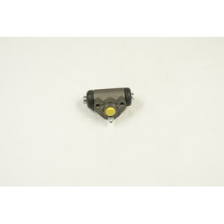 Brake cylinder rear 500 R - 126