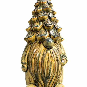 Gnome des bois avec un chapeau en pomme de pin