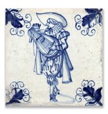 Postal, jugador de laúd de azulejos azules de Delft