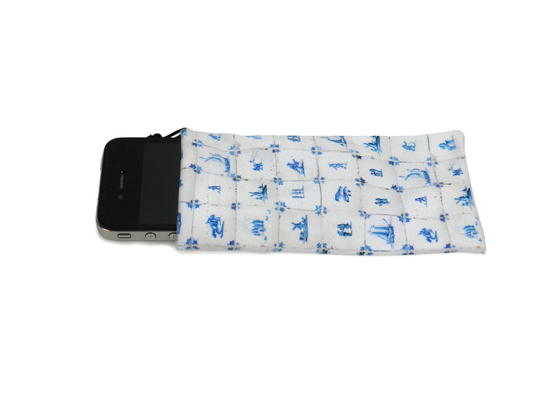 Phone Pocket, Delft Blue Tiles