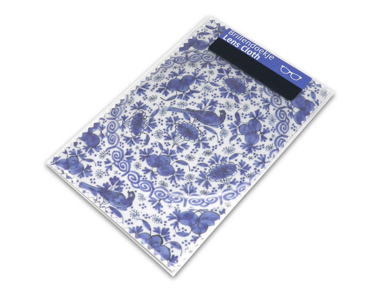 Lens cloth, 10 x 15 cm, Delft blue, Faience plate