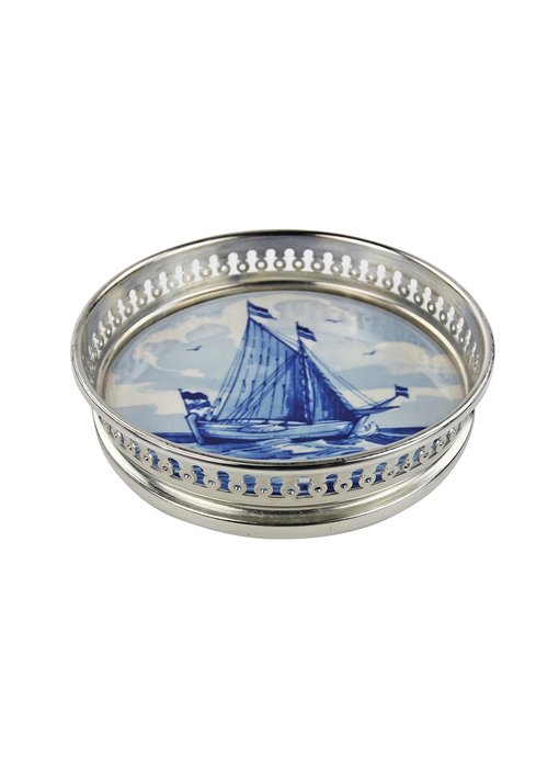 Delft blue bottle coaster, Ship