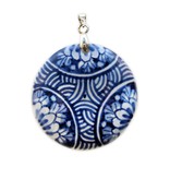 Medallion, Delft blue porcelain, round