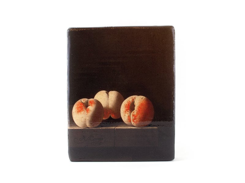 Masters-on-wood, Adriaen Coorte, Three Peaches on a Stone Plinth, 240x195 mm