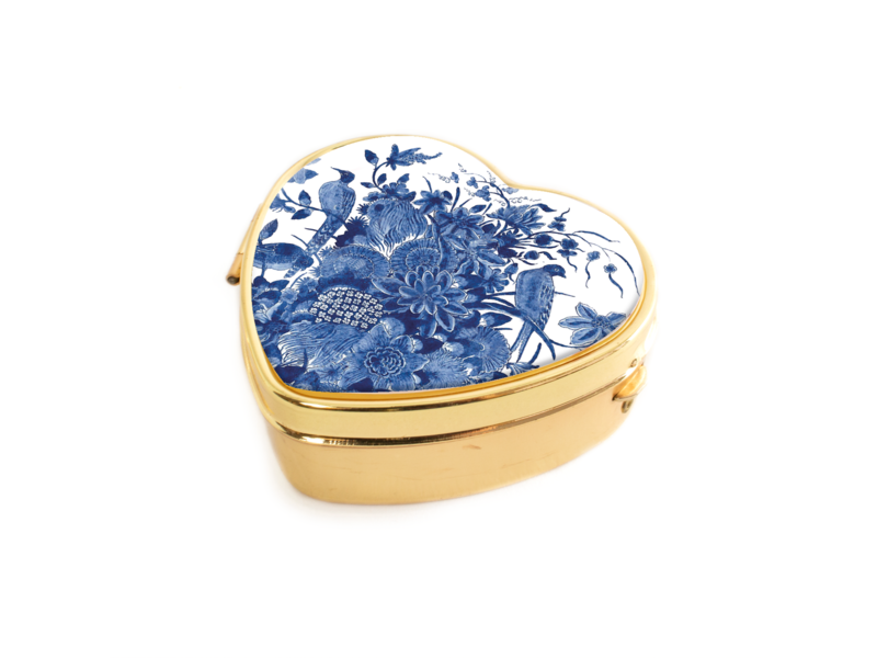 Pillbox heartshape ,Delft blue Bird