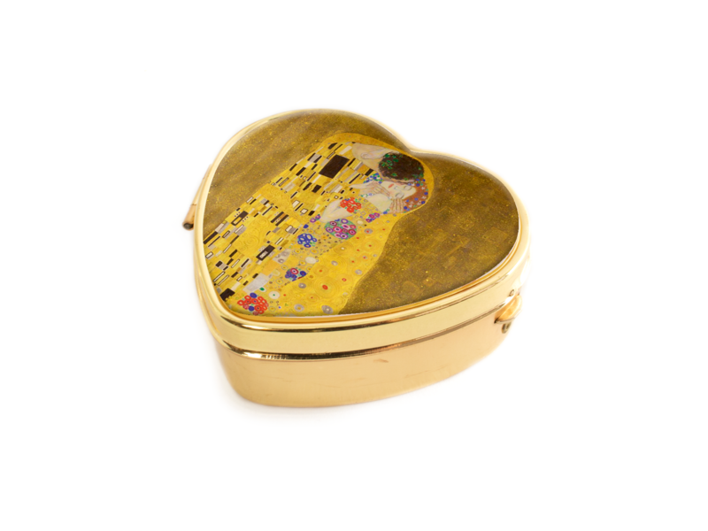 Pill box heart shape , Klimt, The kiss