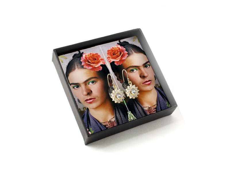Pendientes chapados en oro con brillantes piedras de cristal,  Frida Kahlo
