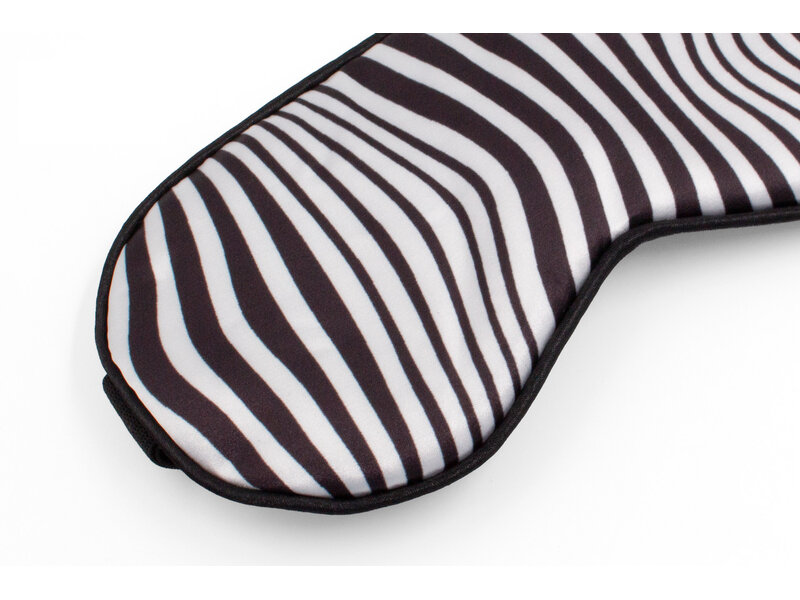 Sleeping mask,  Optical illusions