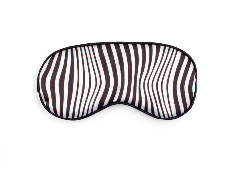 Masque de sommeil,  Optical illusions