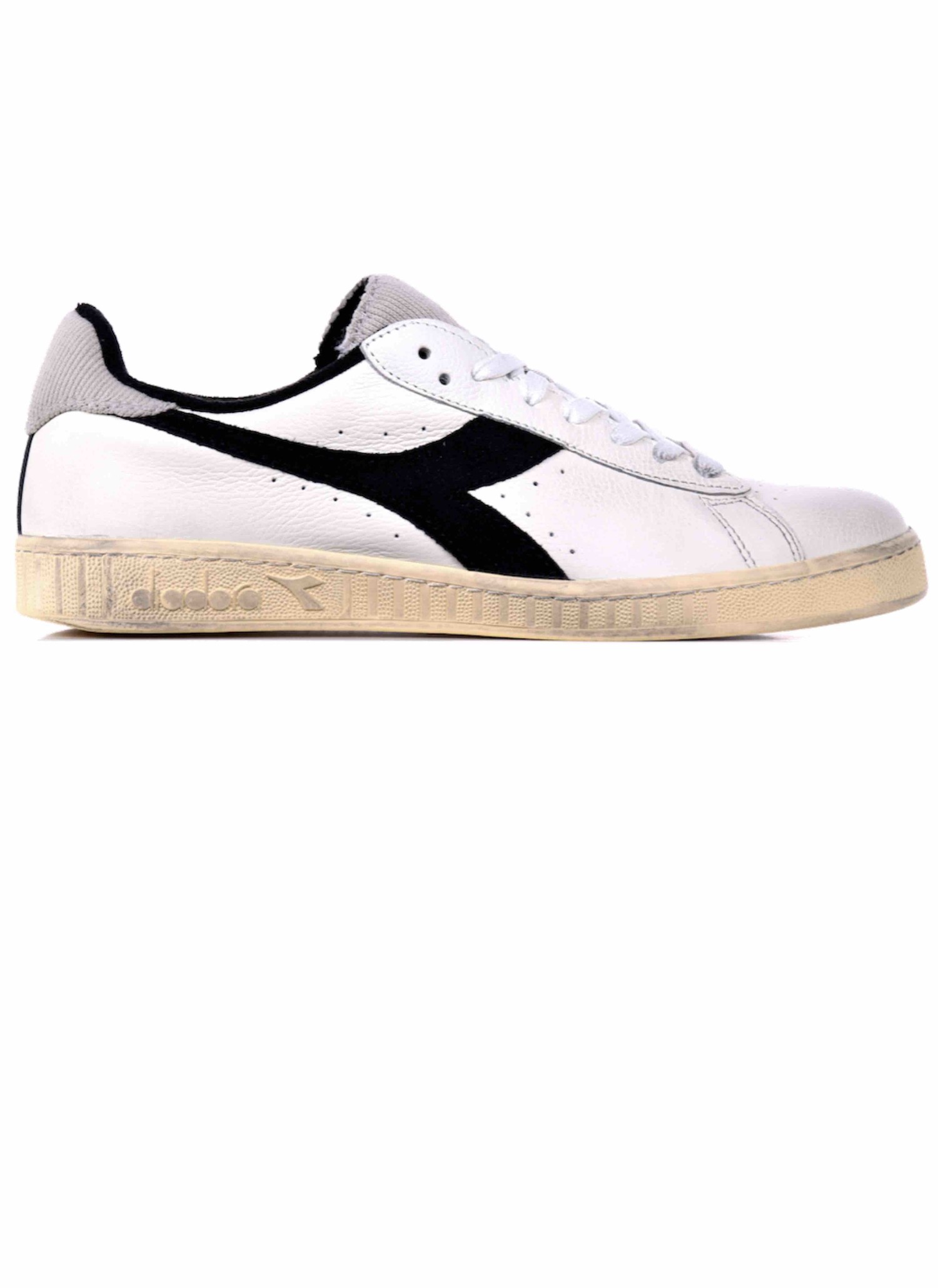 diadora game low used