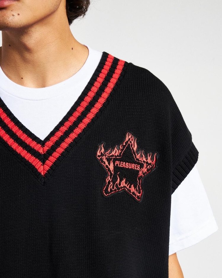 Pleasures Outpost Oversized Sweater Vest 'Black & Red'