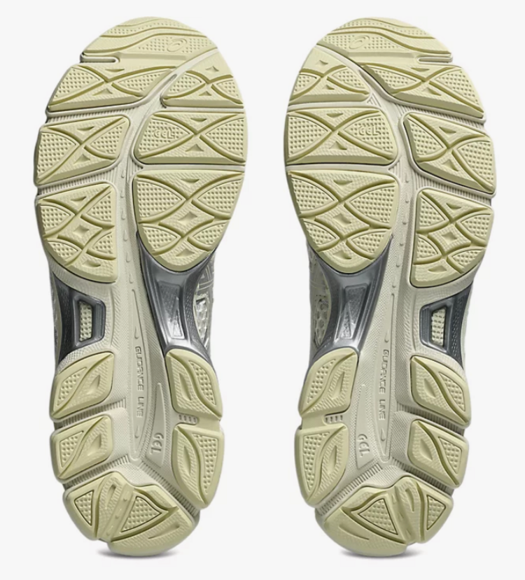 Asics GEL-CUMULUS 16 Sneakers 'Cream/Pure Silver'