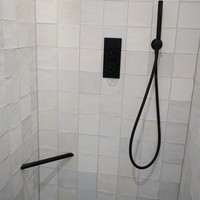 BWS Showerstick de Voetsteun Voor in de Douche Mat Zwart