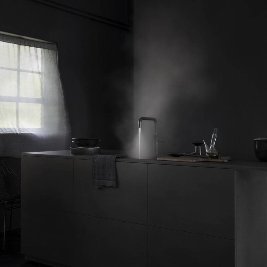 Fusion Square Mat Zwart Met Pro3 Vaq Boiler