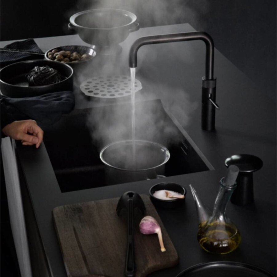 Fusion Square Mat Zwart Met Pro3 Vaq Boiler