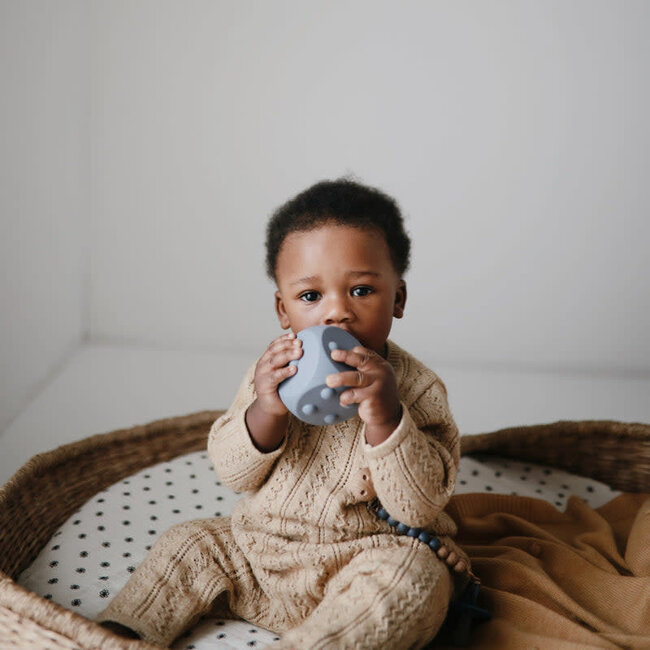 Mushie Dice press toy 2pck Cambridge Blue/Shifting Sands