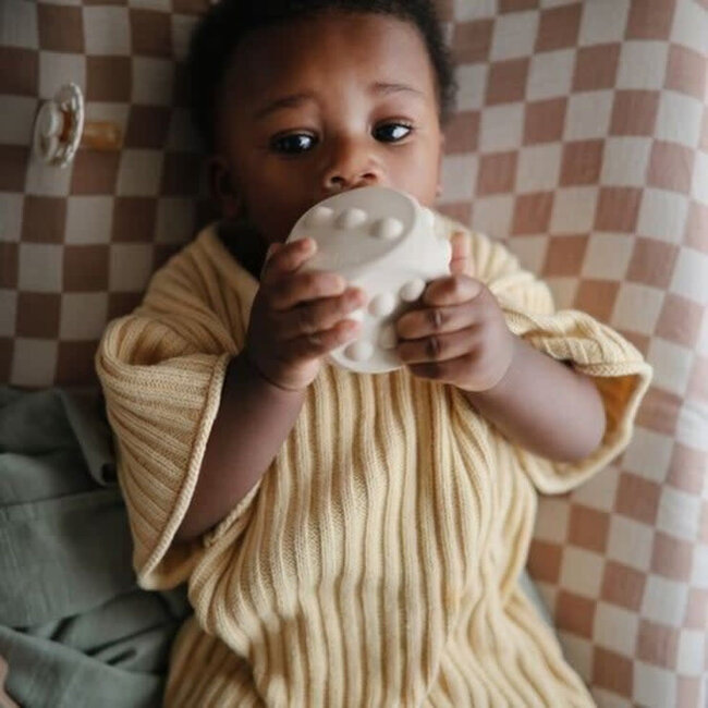 Mushie Dice press toy 2pck Cambridge Blue/Shifting Sands