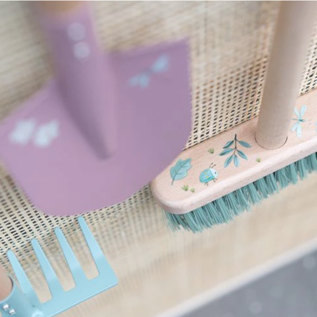 Little Dutch Hark Forest Friends