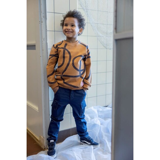 Sweater aop- Waves and Whales  hazelnoot