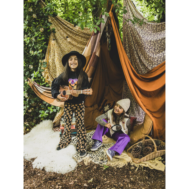 Little velvet flaire pants soft winterflower