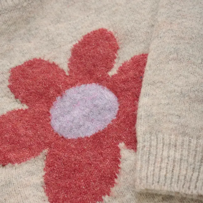 Knitted sweater flower pale mauve