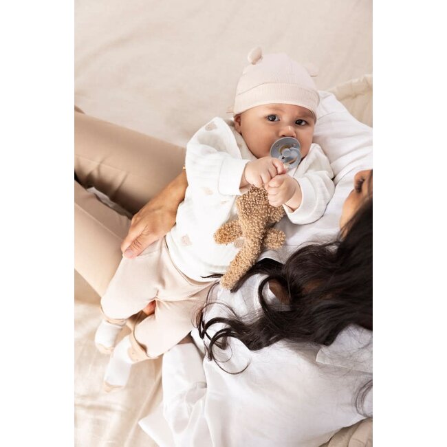 Feetje mutsje rib - Honey Bear zand maat 1