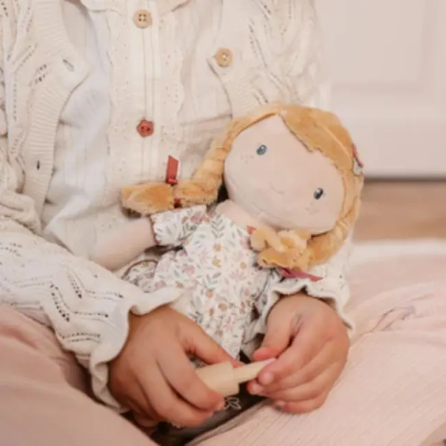 Little Dutch knuffelpop Julia 35 cm