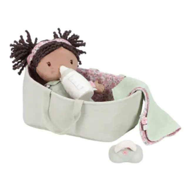 Knuffel babypop Evi in mandje- 30 cm