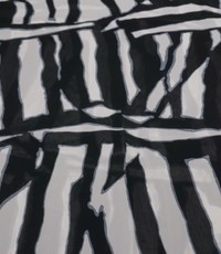  Coupon 456 Polyester met zwart witte vlakken 180 x 140 cm
