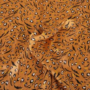Chiffon met dierenprint in oranjegeel