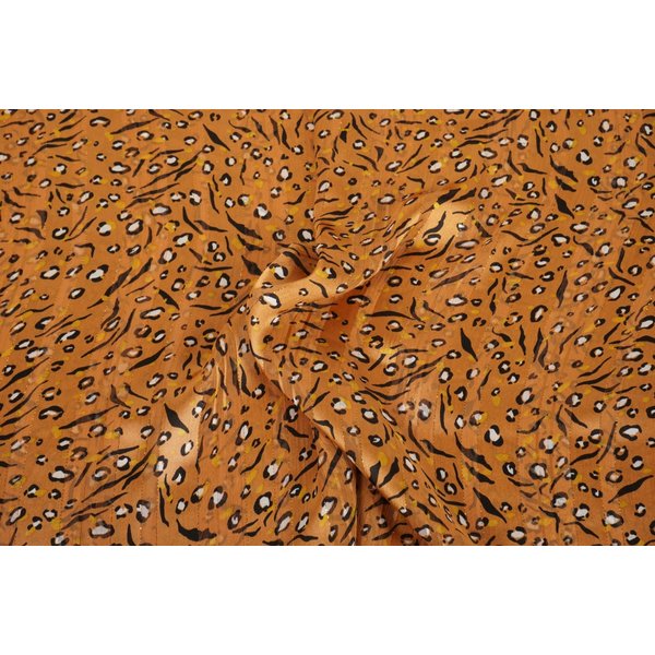 SALE Chiffon stof met dierenprint in oranjegeel
