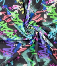  Viscose met graffiti print