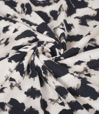  Linnenlook met batikprint wit-zwart