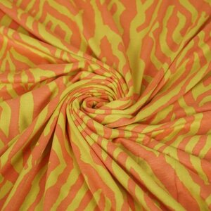 *** Viscose tricot met zebrastreepjes geel-zalm