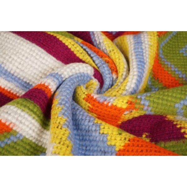 SALE Gebreide stof in smyrna look met felle tinten