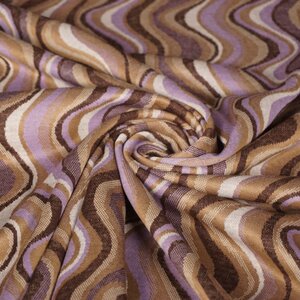 Jacquard gebreid met lila golven
