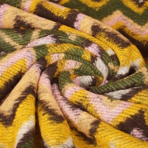 Mantelstof met zigzag geel